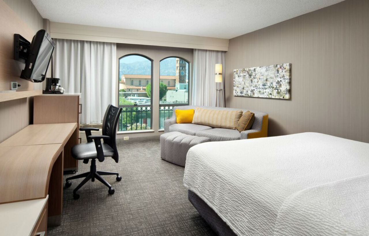 Courtyard By Marriott Los Angeles Pasadena Old Town Exteriér fotografie